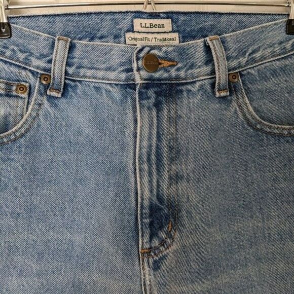 L.L. Bean Original/Traditional Fit Jeans - Size 8 - Picture 3 of 13